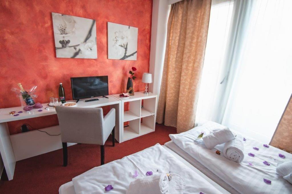 Wellness Hotel Lucia Veselí nad Lužnicí Zewnętrze zdjęcie