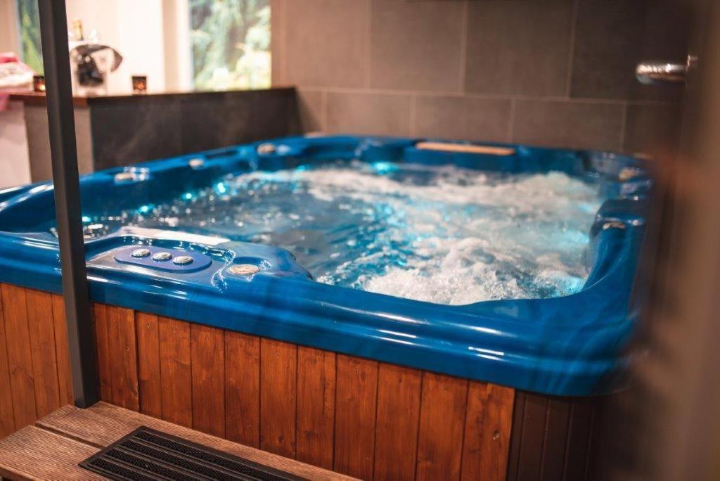 Wellness Hotel Lucia Veselí nad Lužnicí Zewnętrze zdjęcie