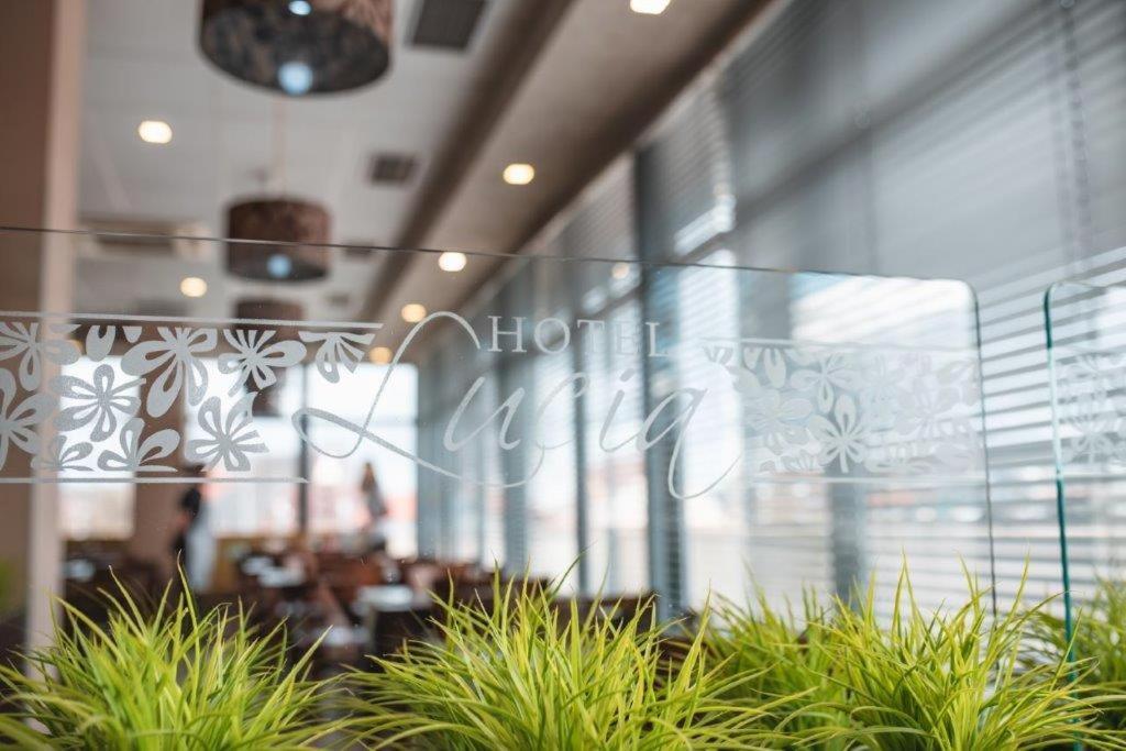 Wellness Hotel Lucia Veselí nad Lužnicí Zewnętrze zdjęcie