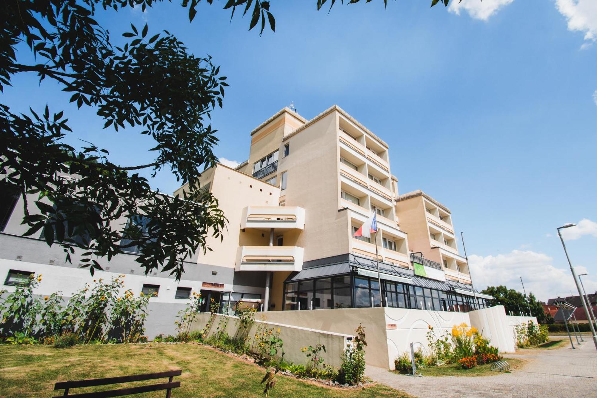 Wellness Hotel Lucia Veselí nad Lužnicí Zewnętrze zdjęcie