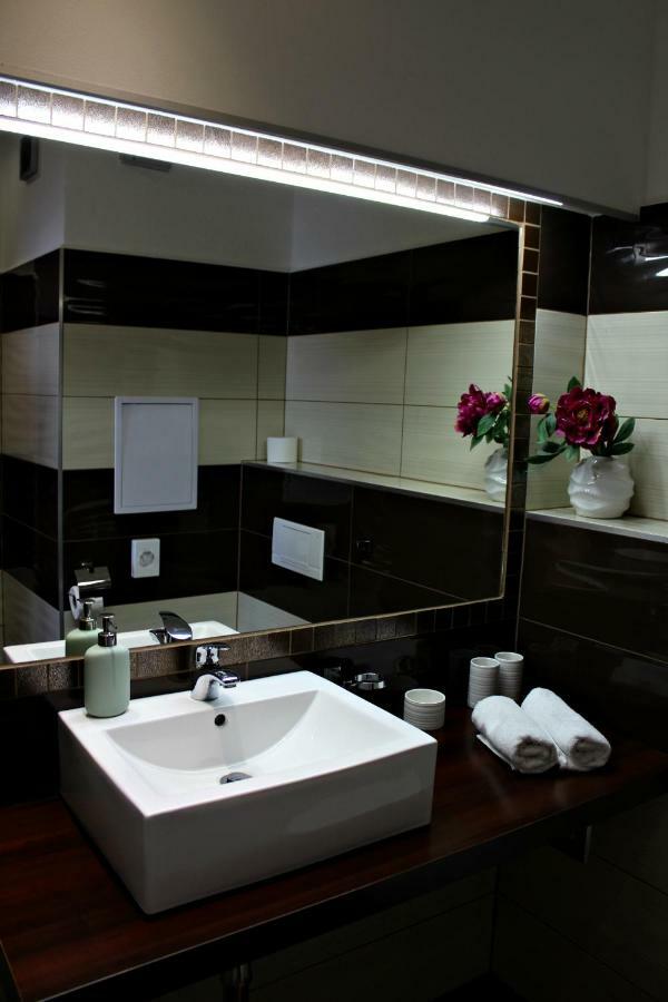 Wellness Hotel Lucia Veselí nad Lužnicí Zewnętrze zdjęcie